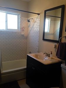 5th image of 719 W C St