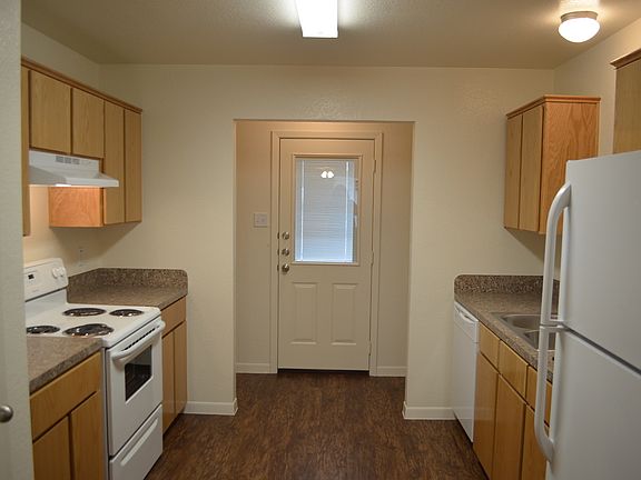 3rd image of 403 S Mary Jo Dr #2B-2BA-1040SQFT