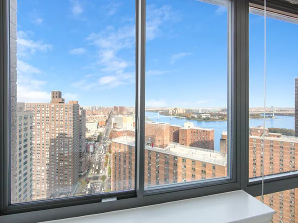 408 East 92nd Street 22F image 18 of 18