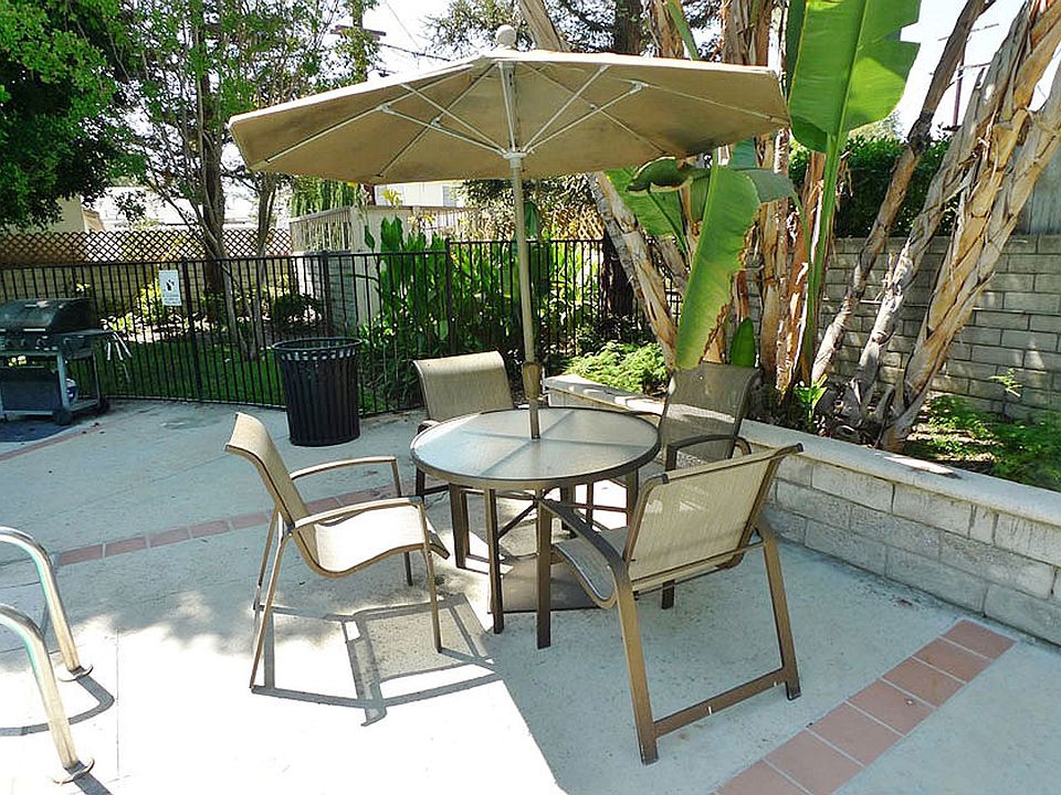 Hampton bay crown view patio set hot sale