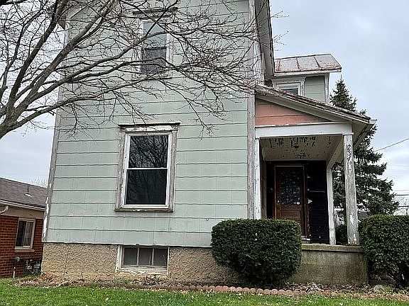 2nd image of 234 Joanna St