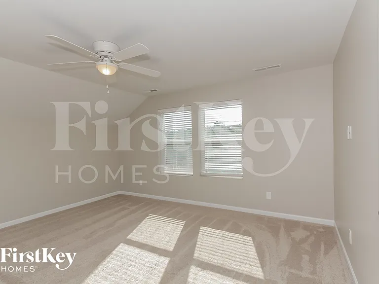 7798 Creek Park Dr — Photo 15