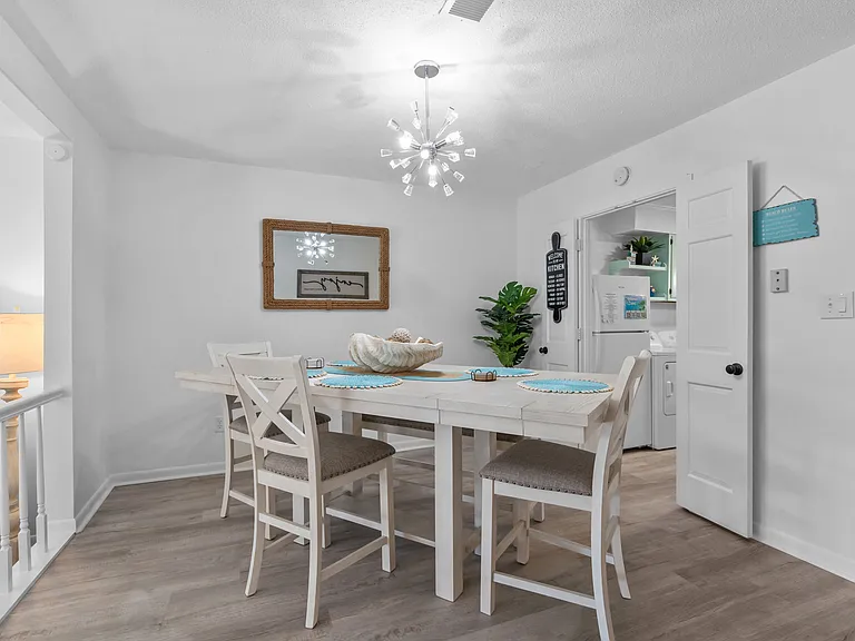 4701 N Kings Hwy #10 — Photo 5