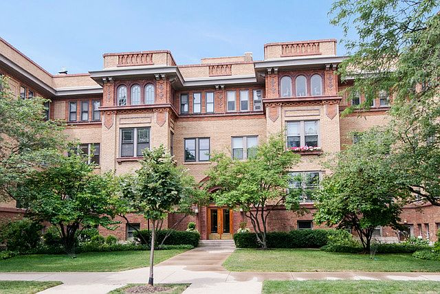 1st image of 2258 N Lincoln Park W Unit 1B