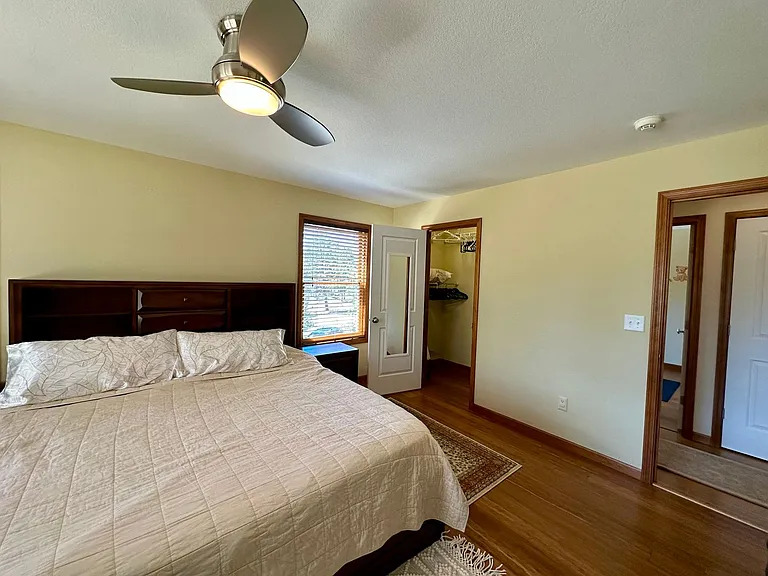 6425 Coopers Hawk Rd — Photo 32