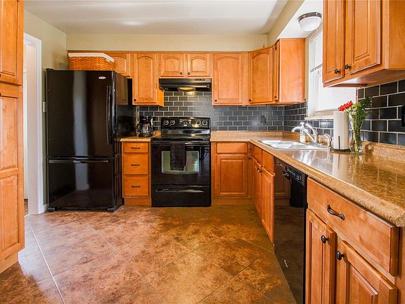 5th image of 8585 W Woodard Dr