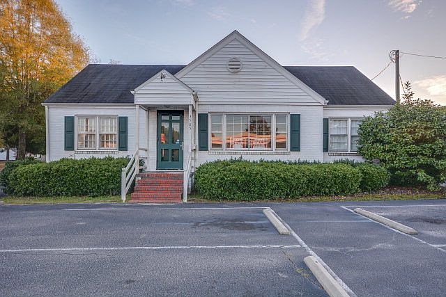 1st image of 3505 Sunset Ave