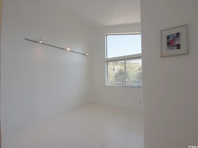 430 Aspen Dr — Photo 6