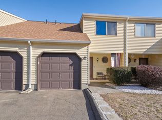 757 Lake Ave APT 6, Bristol, CT 06010