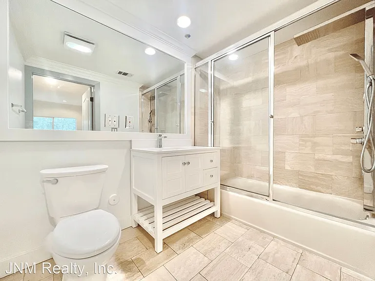 8411 De Longpre Ave #203 — Photo 7