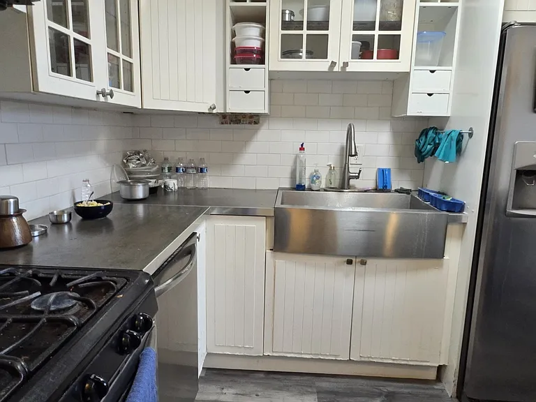 91 Strawberry Hill Ave #929 — Photo 5