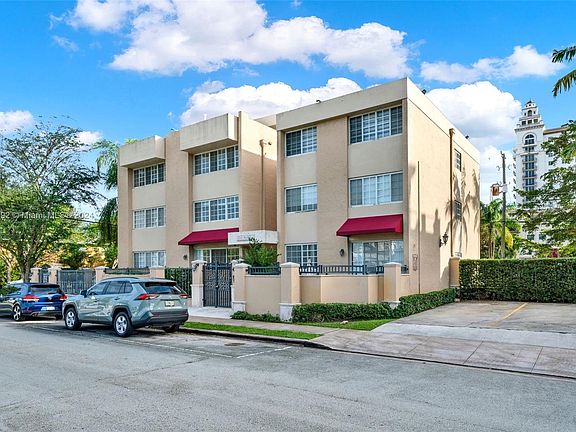4th image of 300 Madeira Ave APT 302