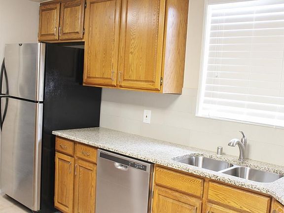 5th image of 5716 E Parkcrest St