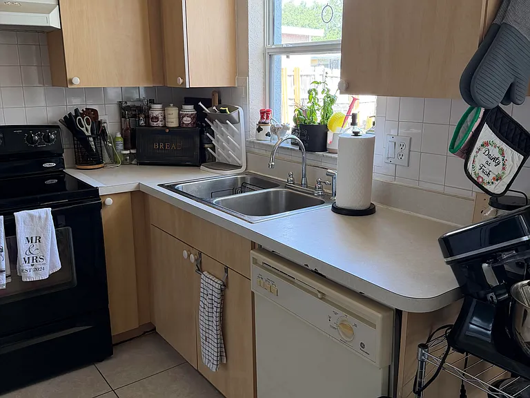 4030 Dalwood Dr — Photo 13