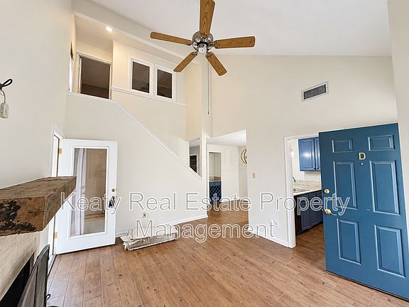 3rd image of 202 Long Plantation Blvd APT D