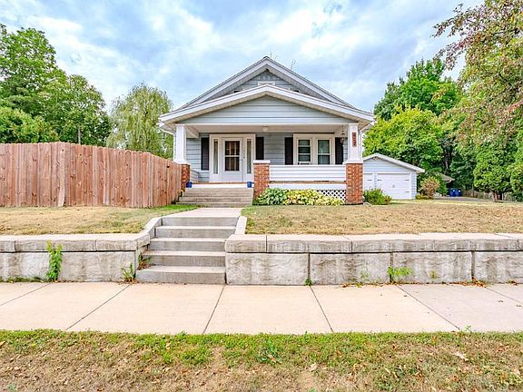 2nd image of 822 MARYLAND AVENUE