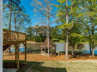 494 Spring View Dr, Woodstock, GA 30188