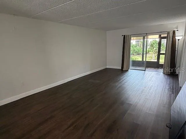207 Palmetto Ct — Photo 4