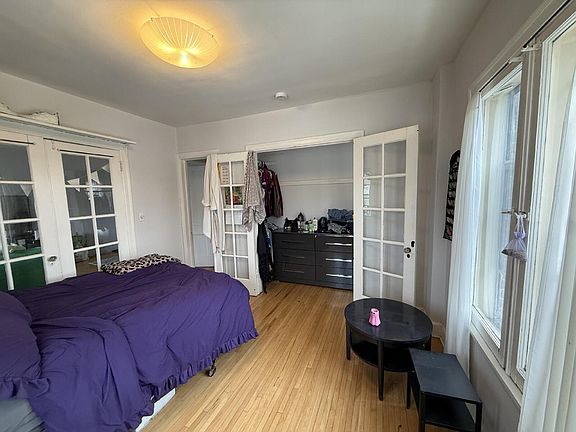 5th image of 2103 Harriet Ave Unit 301