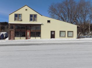 913 Gary St, Bovey, MN 55716