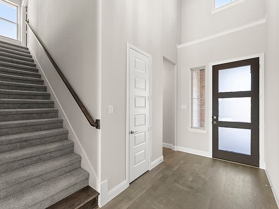 5th image of 1928 Wishon Rd