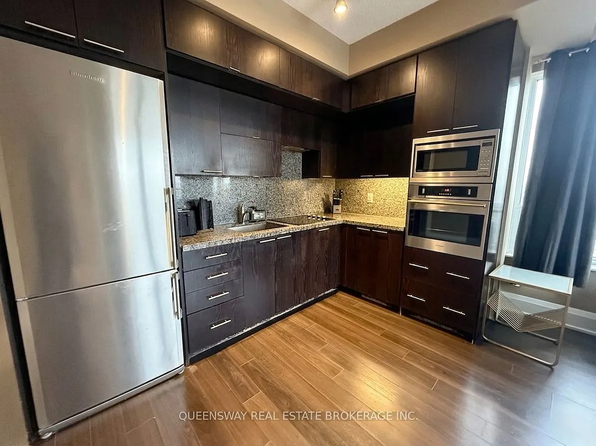 Building Photo - 120 Harrison Garden Blvd #806