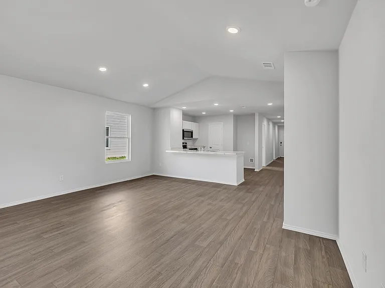 332 Azalea Trl — Photo 8