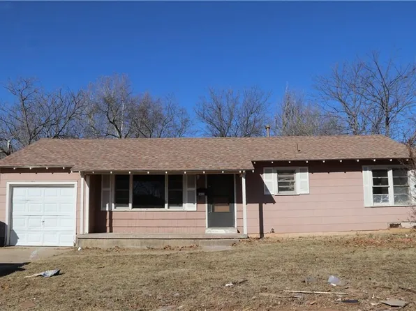1013 Holly Ln, Midwest City, OK 73110