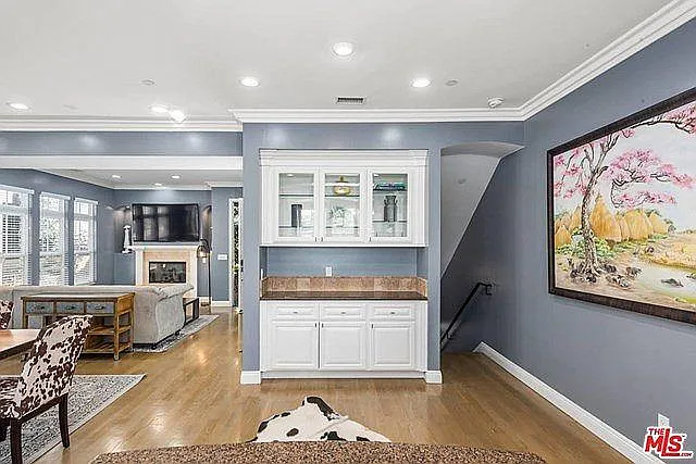3976 Tilden Ave — Photo 14