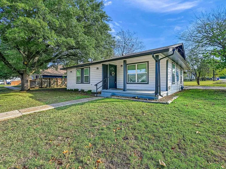 600 N Jordan St — Photo 1
