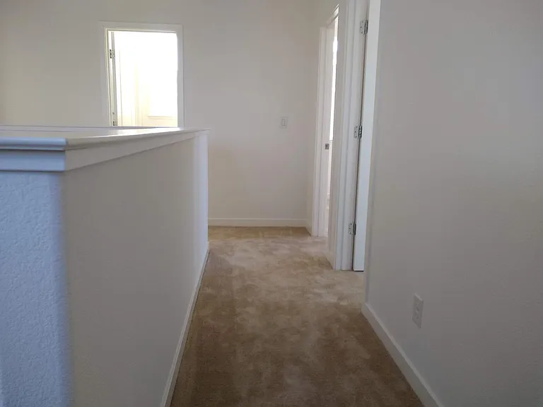 2300 Spitfire Way — Photo 7