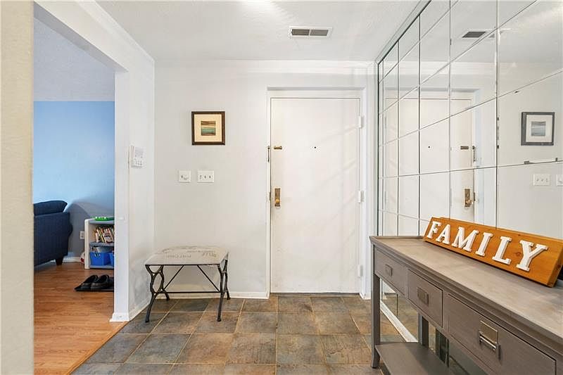 7234 Beacon Hill Dr, Pittsburgh, PA 15221 Zillow