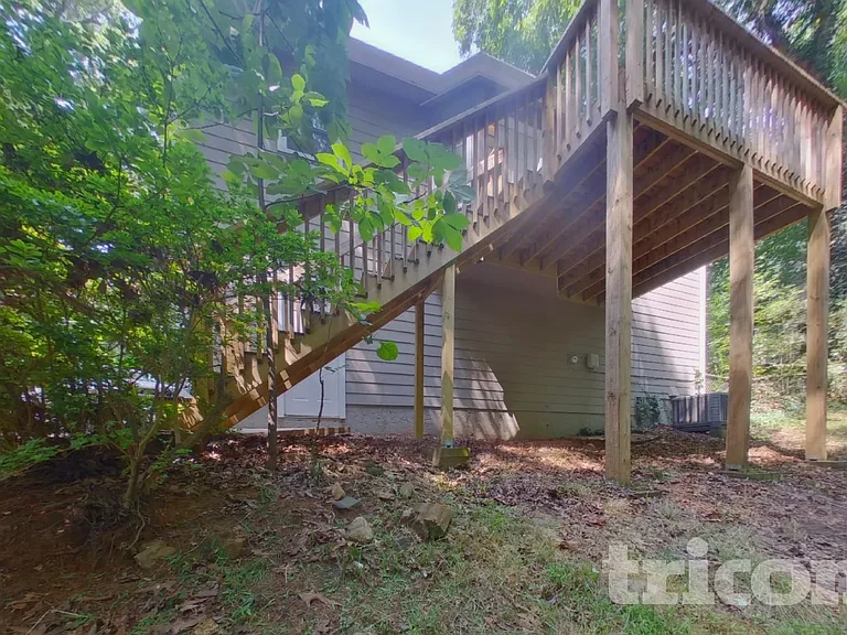 85 Elizabeth Pl — Photo 15
