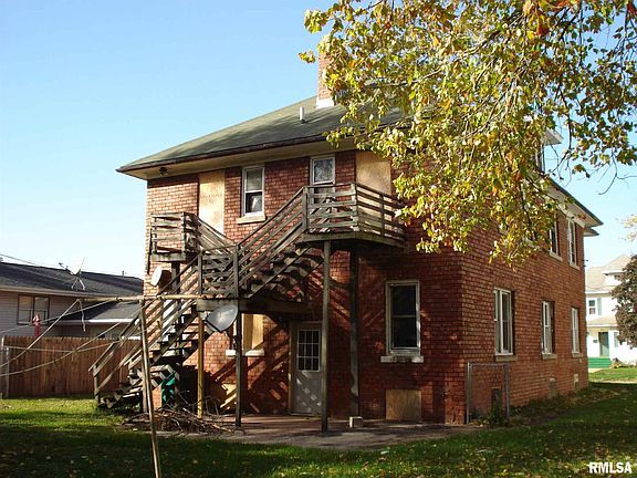 4th image of 580 E Berrien St