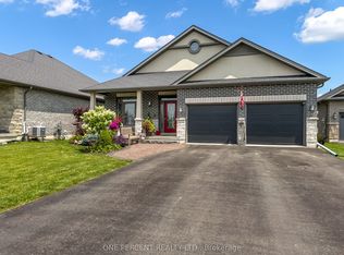 20 Trinity Ct, Belleville, ON K8N 0E7