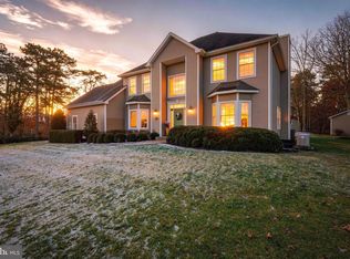 27 Rodeo Dr, West Creek, NJ 08092