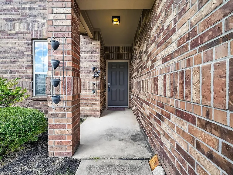 4418 Windmill Run Dr — Photo 2