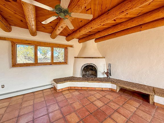 4th image of 33 Kestrel Rd