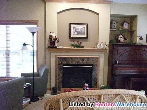 4th image of 15549 Dunraven Dr