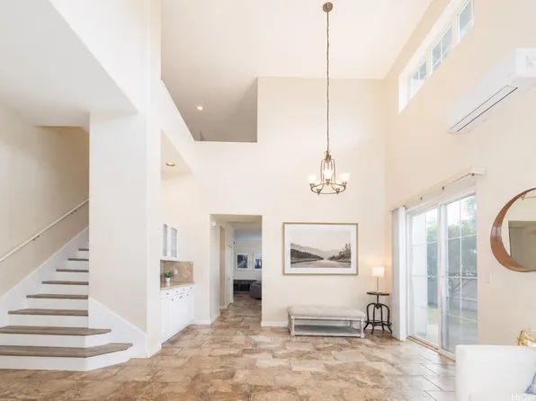 91-1011 Maulihiwa St, Kapolei, HI 96707