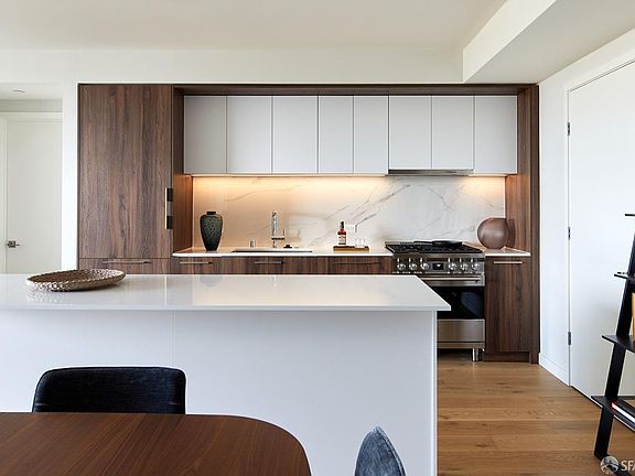 3rd image of 1580 Pacific Ave #501