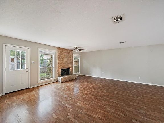 4th image of 3623 Hill Springs Dr