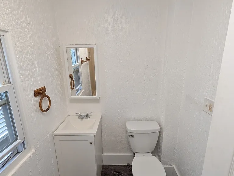 Unit Photo