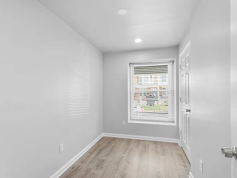69 E Slocum St — Photo 13