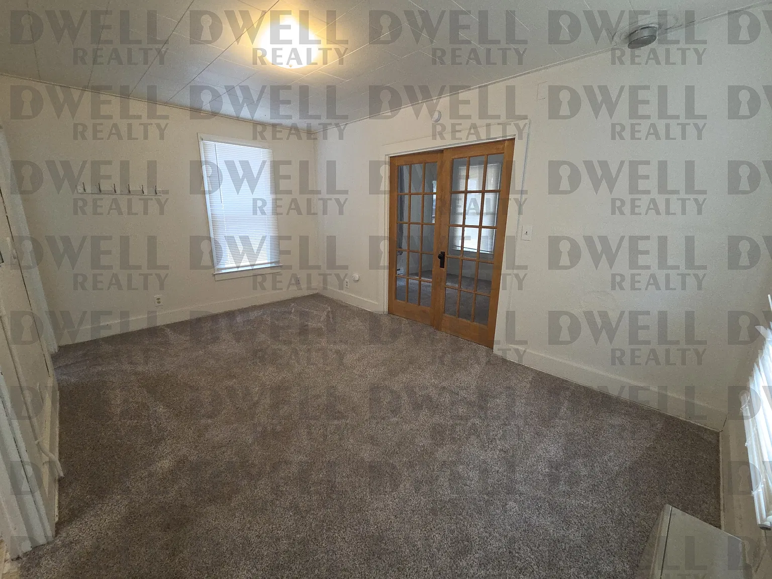 337 Pilot Knob Avenue - 2 — Photo 4
