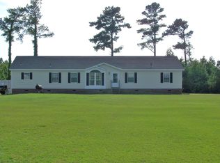 128 Hunters Ridge Dr, Jacksonville, NC 28540