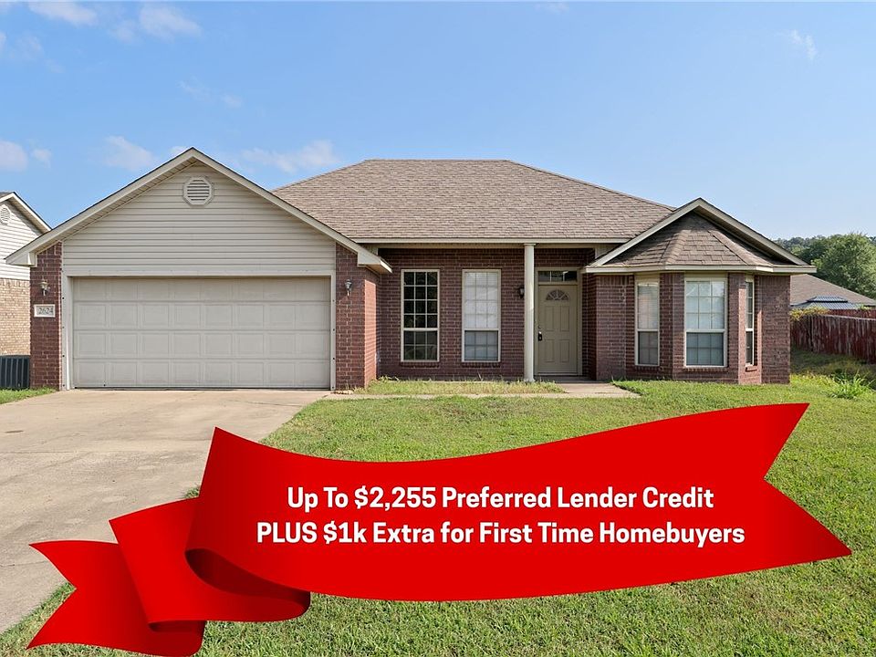 1st image of 2624 Red Oak Dr