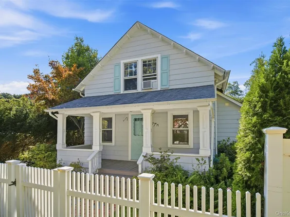 97A Bay Avenue, Huntington Bay, NY 11743