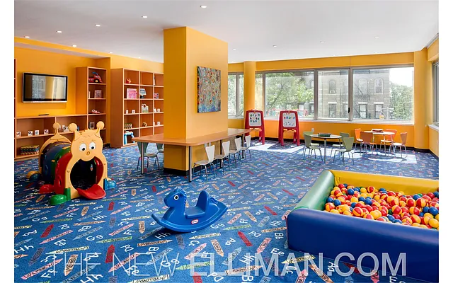 Sold by Douglas Elliman | media 21