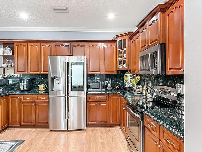 1714 Royal Grove Way — Photo 5